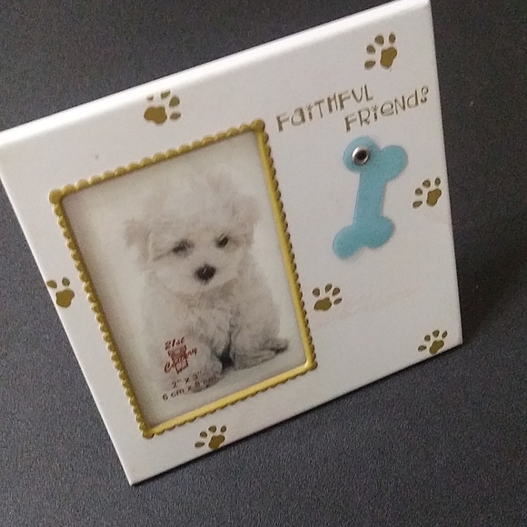 White Metal Photo Frame For Your Pets Picture - Picture 6 of 17